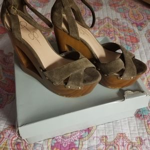 Jessica Simpson wedge